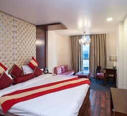 Deluxe Room (Delhi NCR Id Not Allowed )
